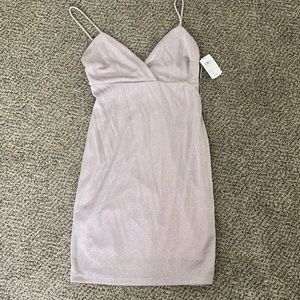 NWT 🔥gorgeous sparkly Windsor dress size M💜💜